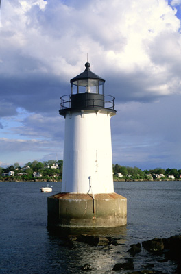 Ft Pickering Light House