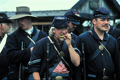 Soldiers eating lemons