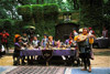 queen's court w/ minstral